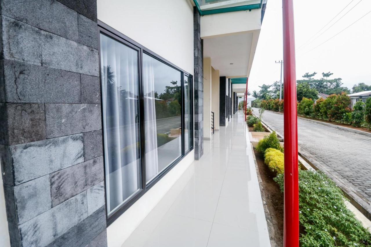 Reddoorz Plus Near Kualanamu Airport Μεντάν Εξωτερικό φωτογραφία