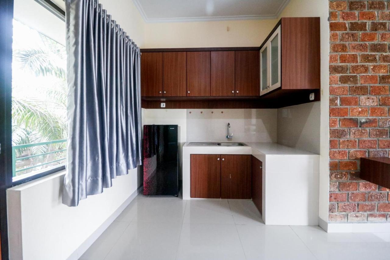 Reddoorz Plus Near Kualanamu Airport Μεντάν Εξωτερικό φωτογραφία