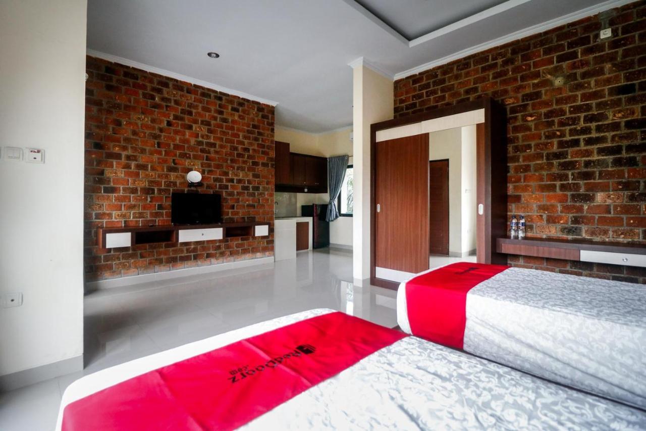 Reddoorz Plus Near Kualanamu Airport Μεντάν Εξωτερικό φωτογραφία