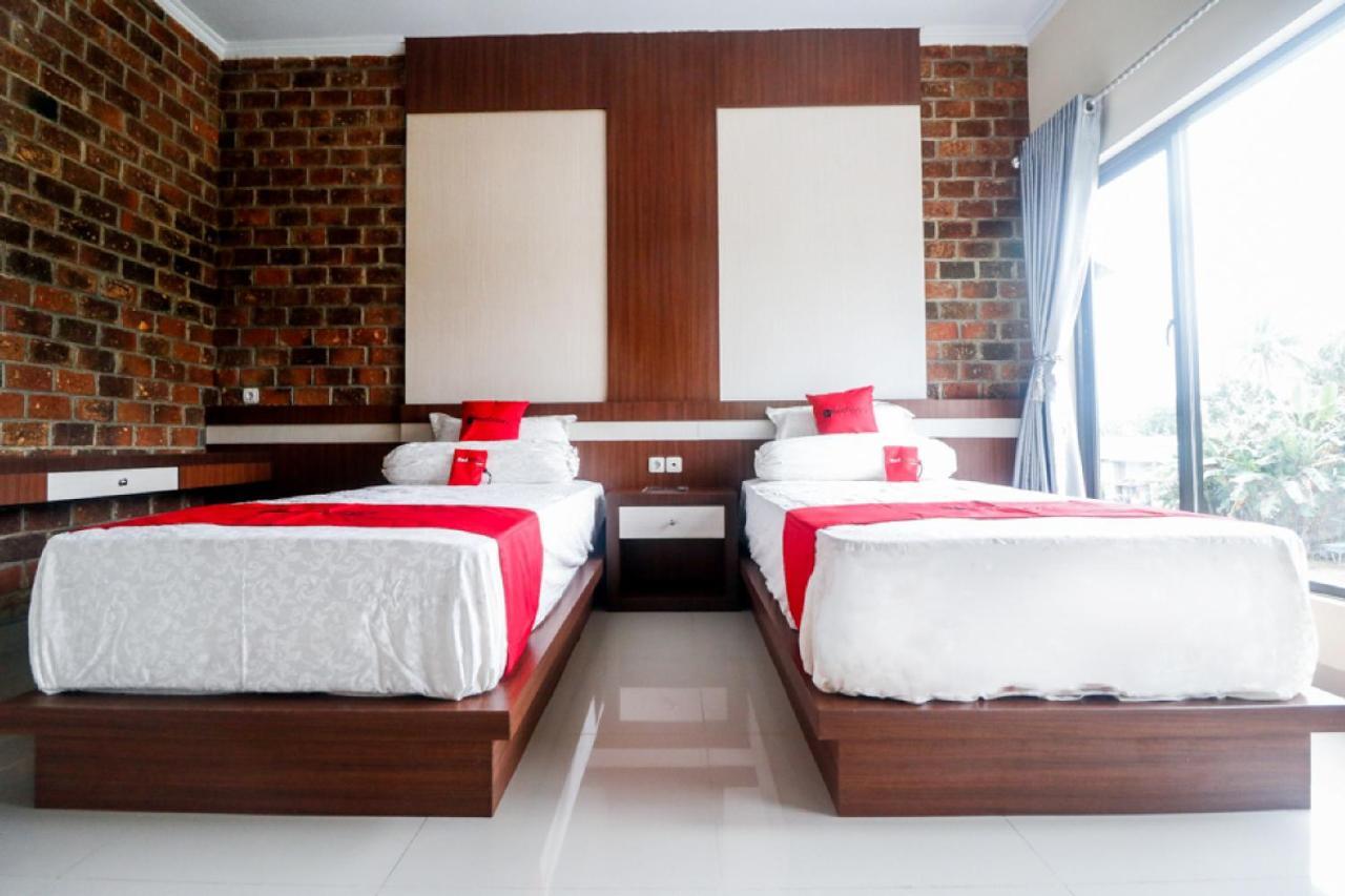 Reddoorz Plus Near Kualanamu Airport Μεντάν Εξωτερικό φωτογραφία